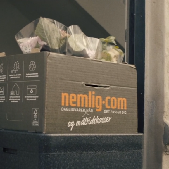Creating an emotional hook to the otherwise functional brand, nemlig.com